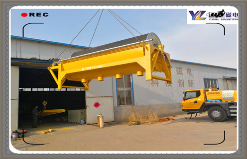 磁選機,磁選機廠家,磁選機廠家為您介紹磁選機給料厚度的調(diào)節(jié) 磁選機,磁選機廠家,磁選機廠家為您介紹磁選機給料厚度的調(diào)節(jié)