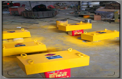 永磁除鐵器,懸掛式永磁除鐵器和電磁除鐵器優勢比較的維護知識參數_內部磁塊安裝方法_懸掛式永磁除鐵器和電磁除鐵器優勢比較的種類可分為幾種規格型號價格 永磁除鐵器,懸掛式永磁除鐵器和電磁除鐵器優勢比較的維護知識參數_內部磁塊安裝方法_懸掛式永磁除鐵器和電磁除鐵器優勢比較的種類可分為幾種規格型號價格