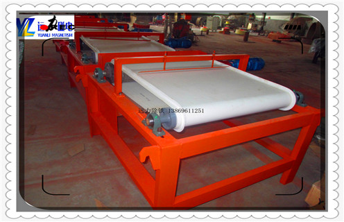 礦渣磁選機(jī),如何間斷礦渣磁選機(jī)給礦提高磁場(chǎng)力?_型號(hào)參數(shù)_如何間斷礦渣磁選機(jī)給礦提高磁場(chǎng)力?磁場(chǎng)一般為多少_磁塊如何排列 礦渣磁選機(jī),如何間斷礦渣磁選機(jī)給礦提高磁場(chǎng)力?_型號(hào)參數(shù)_如何間斷礦渣磁選機(jī)給礦提高磁場(chǎng)力?磁場(chǎng)一般為多少_磁塊如何排列