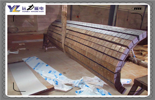 磁選機價格,磁選機價格在產品的銷售上如何呢?_鐵礦磁選機價格在產品的銷售上如何呢?磁場一般為多少_磁塊如何排列 磁選機價格,磁選機價格在產品的銷售上如何呢?_鐵礦磁選機價格在產品的銷售上如何呢?磁場一般為多少_磁塊如何排列