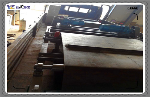 自卸式永磁除鐵器，自卸永磁除鐵器技術(shù)參數(shù)知識(shí)參數(shù)_內(nèi)部磁塊安裝方法_自卸永磁除鐵器技術(shù)參數(shù)型號(hào)價(jià)格