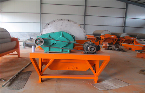 干式磁選機,南寧鐵精粉干式磁選機_南寧鐵精粉干式磁選機發展工作視頻皮帶及結構價格 干式磁選機,南寧鐵精粉干式磁選機_南寧鐵精粉干式磁選機發展工作視頻皮帶及結構價格