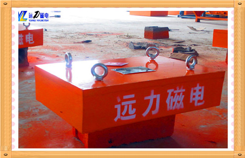 懸掛永磁除鐵器,河南懸掛永磁除鐵器批發(fā)知識參數(shù)_內(nèi)部磁塊安裝方法_河南懸掛永磁除鐵器批發(fā)型號價格 懸掛永磁除鐵器,河南懸掛永磁除鐵器批發(fā)知識參數(shù)_內(nèi)部磁塊安裝方法_河南懸掛永磁除鐵器批發(fā)型號價格