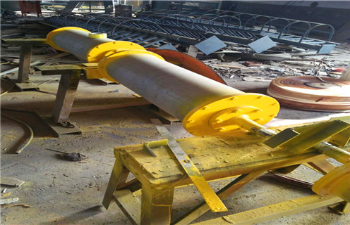 強(qiáng)磁滾筒磁選機(jī)，山東強(qiáng)磁滾筒磁選機(jī)_滾筒磁選機(jī)多少錢一臺，山東強(qiáng)磁滾筒磁選機(jī)工作原理