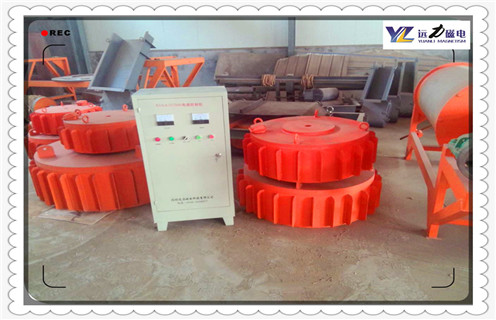 懸掛式電磁除鐵器,寧夏懸掛式電磁除鐵器_寧夏懸掛式電磁除鐵器工作原理及內部結構 懸掛式電磁除鐵器,寧夏懸掛式電磁除鐵器_寧夏懸掛式電磁除鐵器工作原理及內部結構