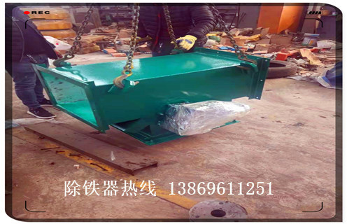 管道除鐵器，河南管道除鐵器工作原理視頻RCYG液體不銹鋼江西風送管道除鐵器水泥造紙廠管道除鐵器圖片