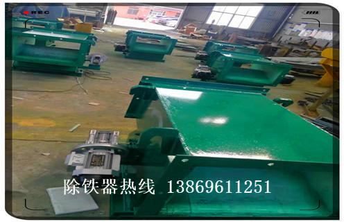 管道除鐵器,陜西管道式永磁除鐵器_RCYG陜西管道式永磁除鐵器_水泥造紙廠管道除鐵器圖片 管道除鐵器,陜西管道式永磁除鐵器_RCYG陜西管道式永磁除鐵器_水泥造紙廠管道除鐵器圖片