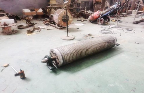 濕式磁選機(jī)，黑龍江濕式磁選機(jī)磁場強(qiáng)度_黑龍江濕式磁選機(jī)磁場強(qiáng)度價(jià)格好，參數(shù)及磁場強(qiáng)度 